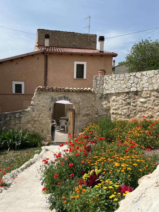 Da Sciuri Case Vacanza Barisciano Εξωτερικό φωτογραφία